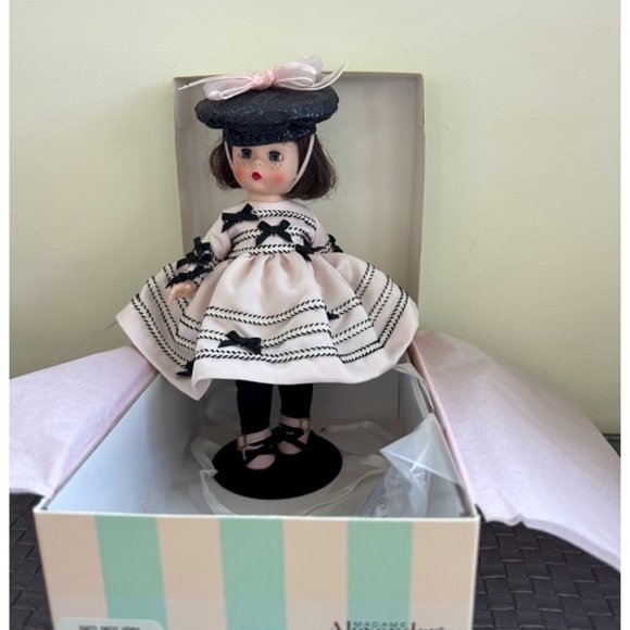 Madame Alexander | Other | Madame Alexander Doll Collection | Poshmark